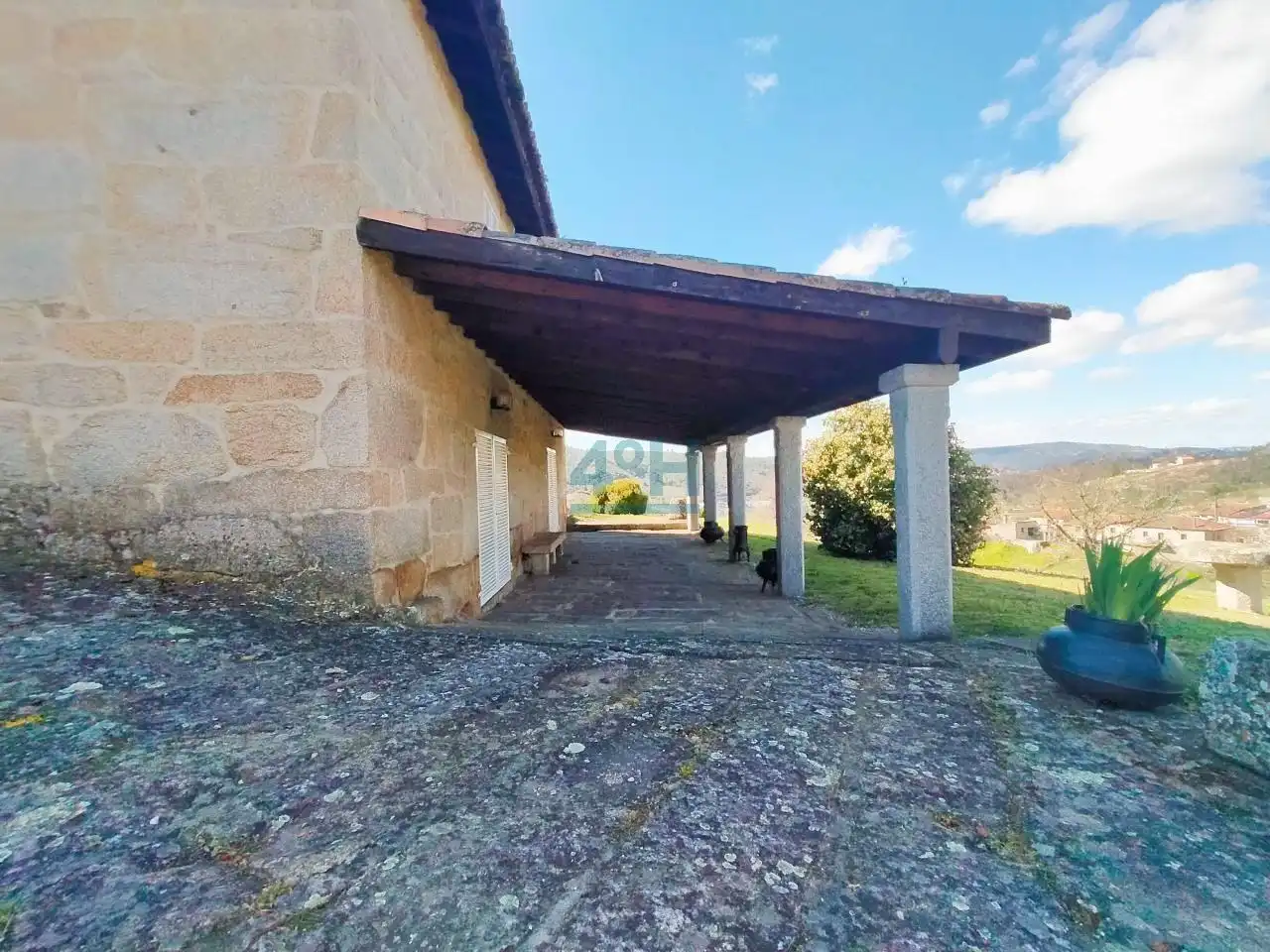 Vista exterior de Finca rústica de alquiler en San Cibrao das Viñas con Calefacción, Jardín privado y Terraza