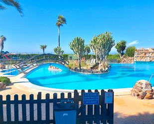 Piscina de Apartament en venda en Zahara de los Atunes amb Piscina comunitària