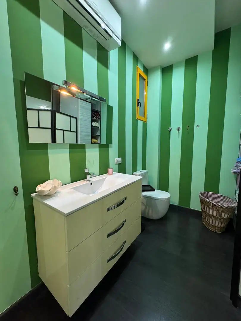 Baño de Casa o chalet en venta en Benidorm con Aire acondicionado, Calefacción y Jardín privado
