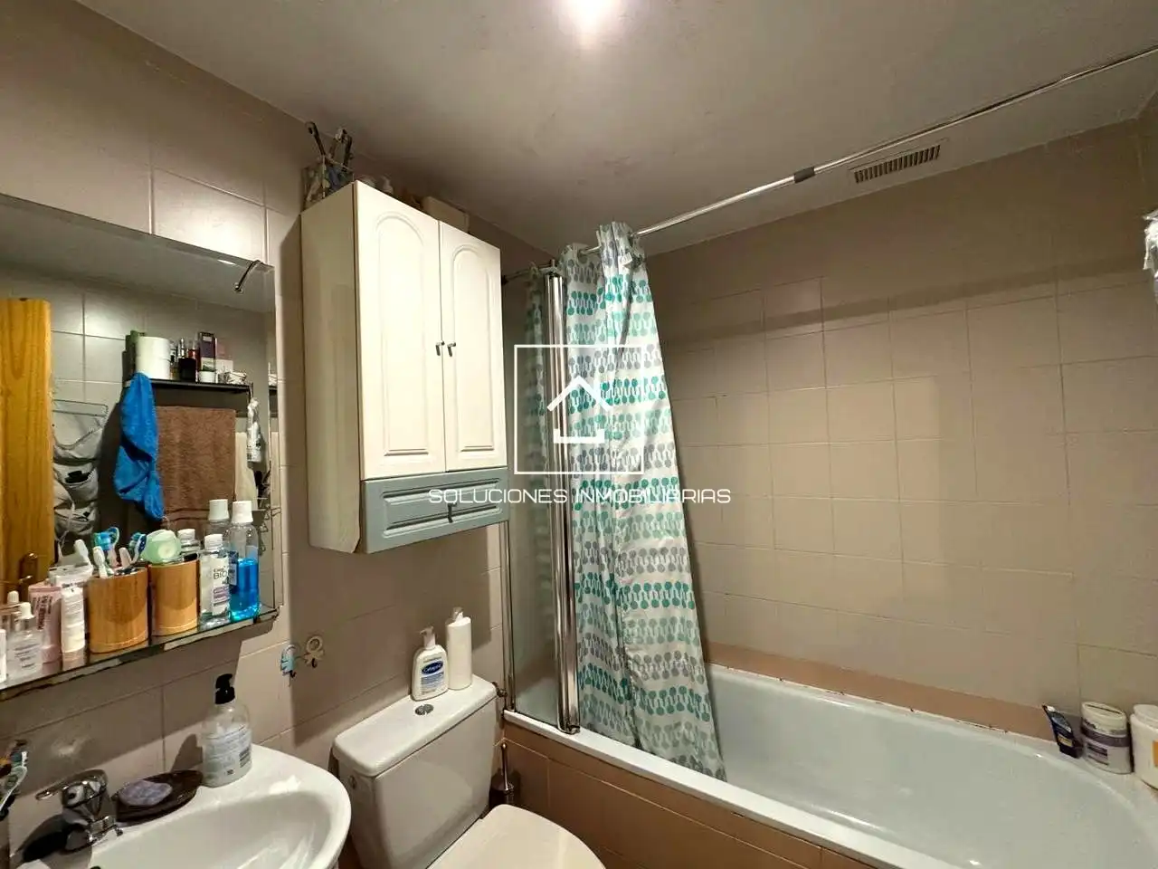 Bathroom of Houses for sale in Meco  with Private garden and Swimming Pool