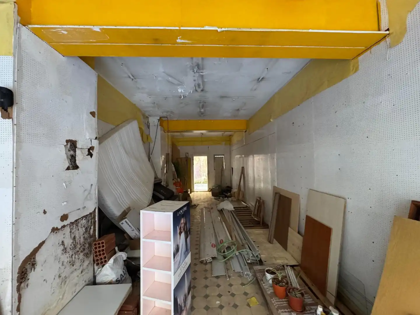 Local comercial de lloguer a Calle JOVARA, imagen 3