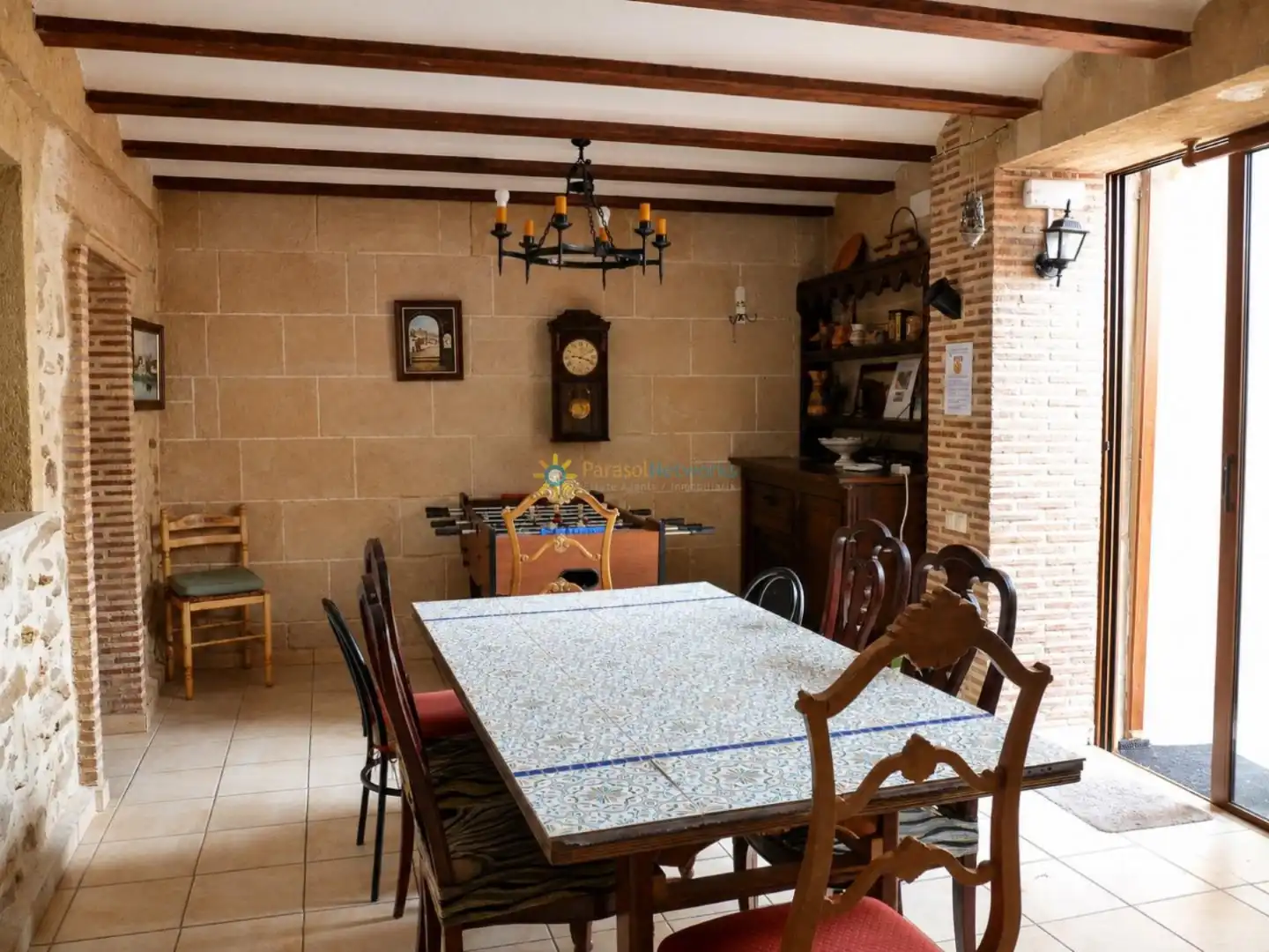 Esszimmer von Geschaftsraum zum Verkauf in El Palomar mit Klimaanlage, Terrasse und Möbliert