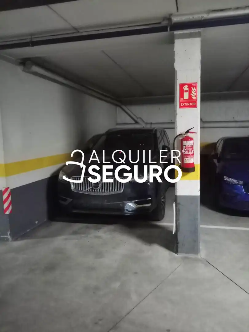Parking of Flat for rent in Valladolid  with Heating, Swimming Pool and Furnished
