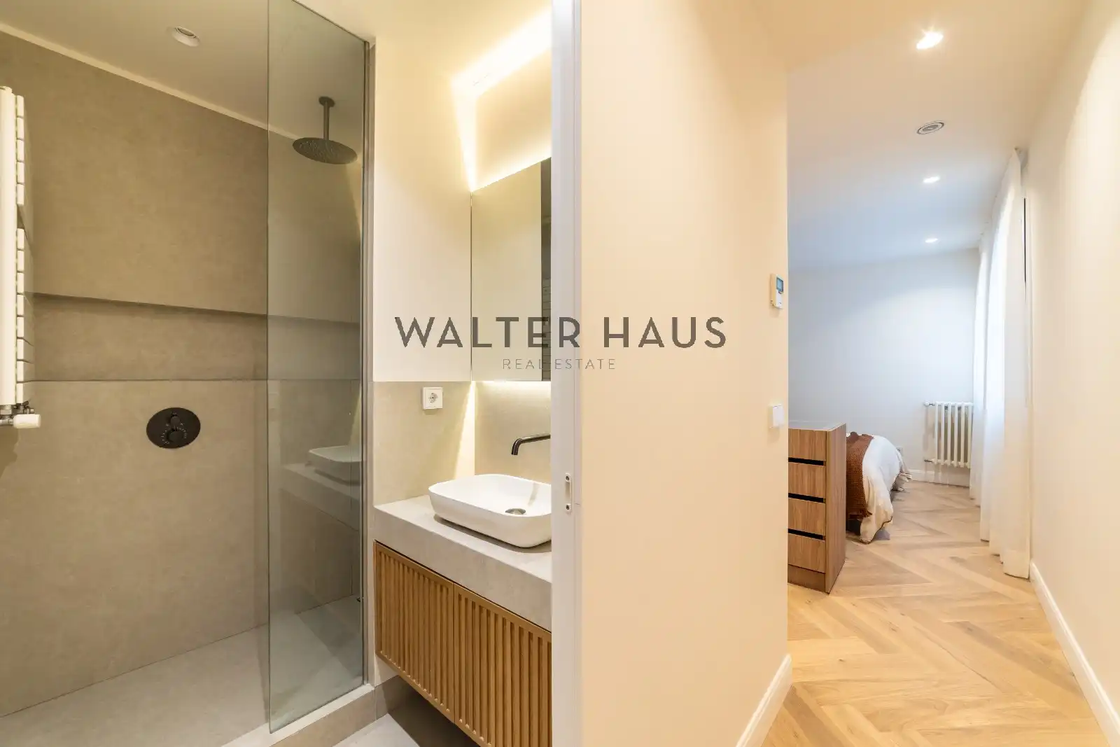 Flat for sale in Calle de Quevedo, Cortes - Huertas