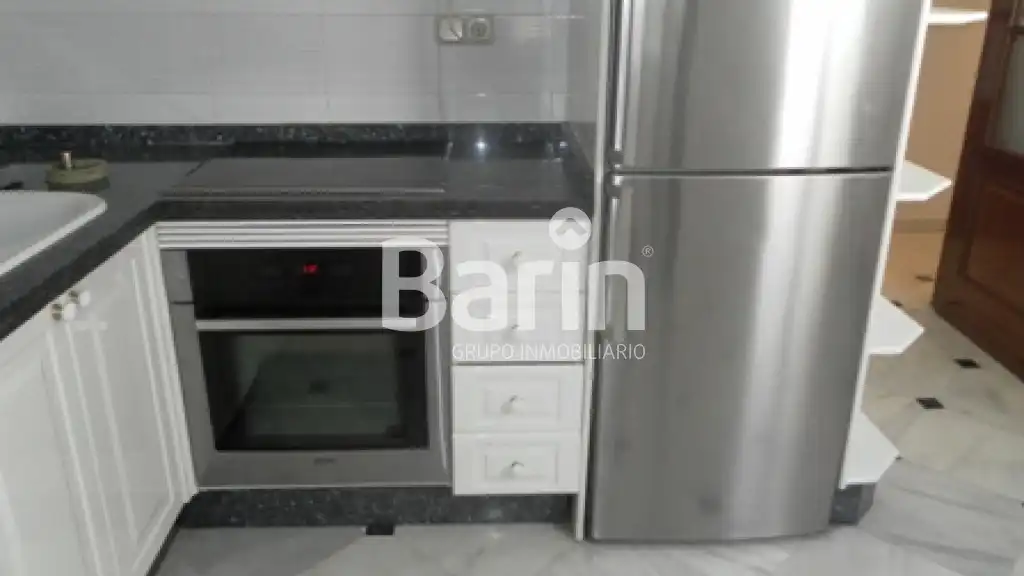 Cocina de Piso de alquiler en Córdoba con Aire acondicionado