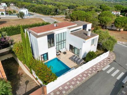 Vista exterior de Casa o xalet en venda en Santa Cristina d'Aro amb Aire condicionat, Terrassa i Piscina