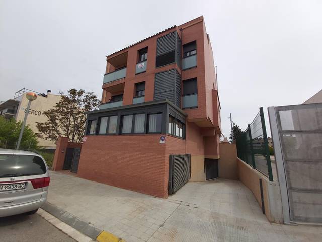 Garaje en Venta en CL LA SENIA en Albatàrrec