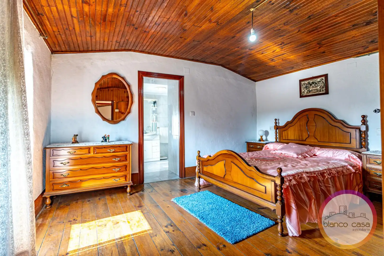 Habitación de Casa o chalet en venta en Santa Comba con Trastero