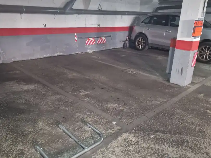 Parkplatz von Garage zur Miete in Majadahonda