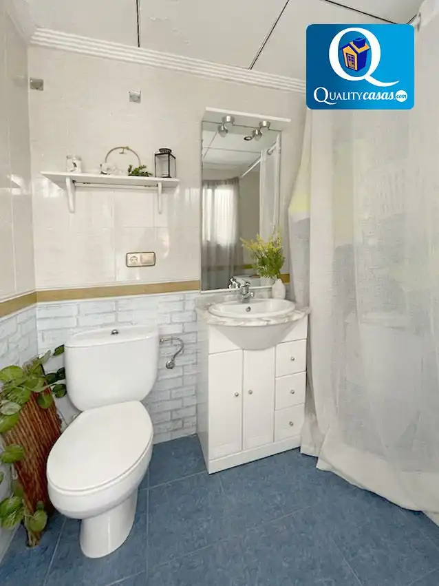 Bathroom of Houses for sale in San Vicente del Raspeig / Sant Vicent del Raspeig  with Air Conditioner, Heating and Storage room