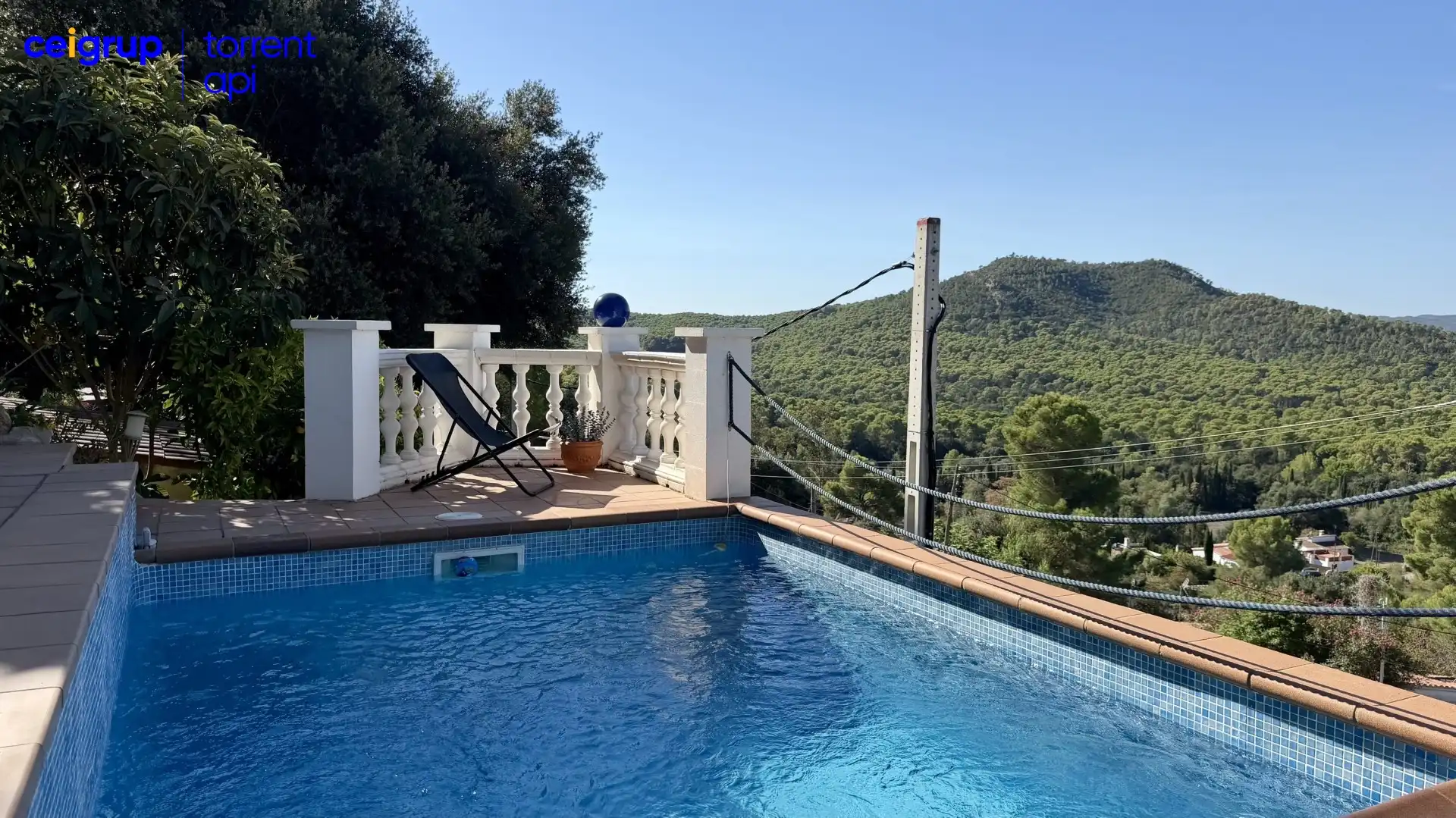 Casa aparellada amb terrassa en venda a Els Masos de Pals, imagen 3