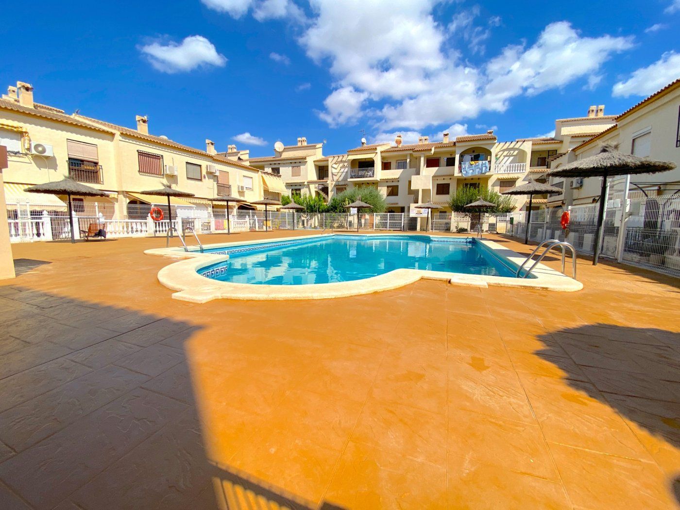 Vista exterior de Dúplex en venda en Mazarrón amb Aire condicionat, Calefacció i Terrassa