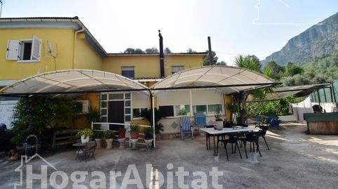 CHALET CON 17 DORMITORIOS, PISCINA, GARAJE, JARDÍN Y BARBACOA, imagen 2