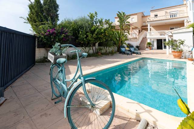 Casa-chalet en Venta en Carrer de Roderic de Osona, 166 en Oliva Nova