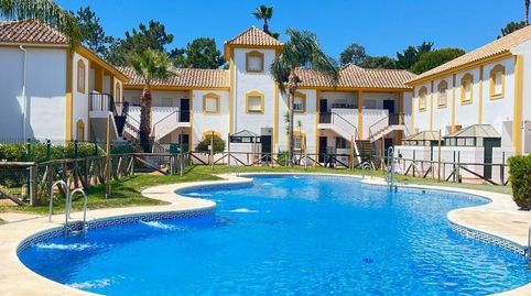 Foto 2 von Einfamilien-Reihenhaus zum Verkauf in Islantilla Golf, Islantilla