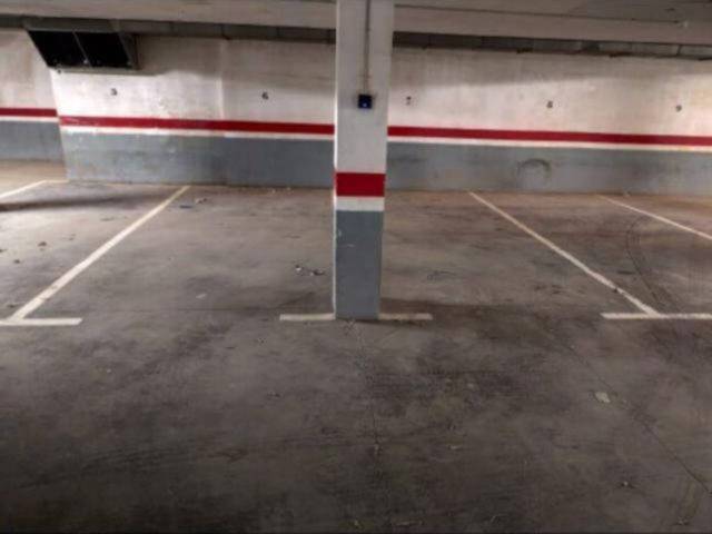 Garaje en Venta en Calle Garcia Lorca en Benetússer