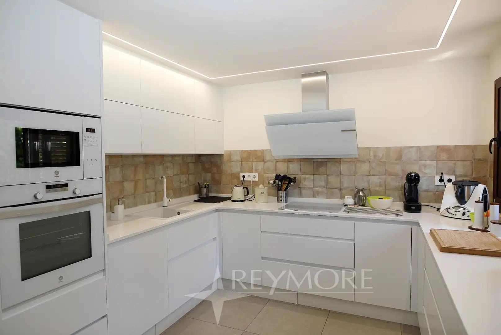 Cocina de Casa o chalet en venta en Córdoba con Aire acondicionado, Calefacción y Jardín privado