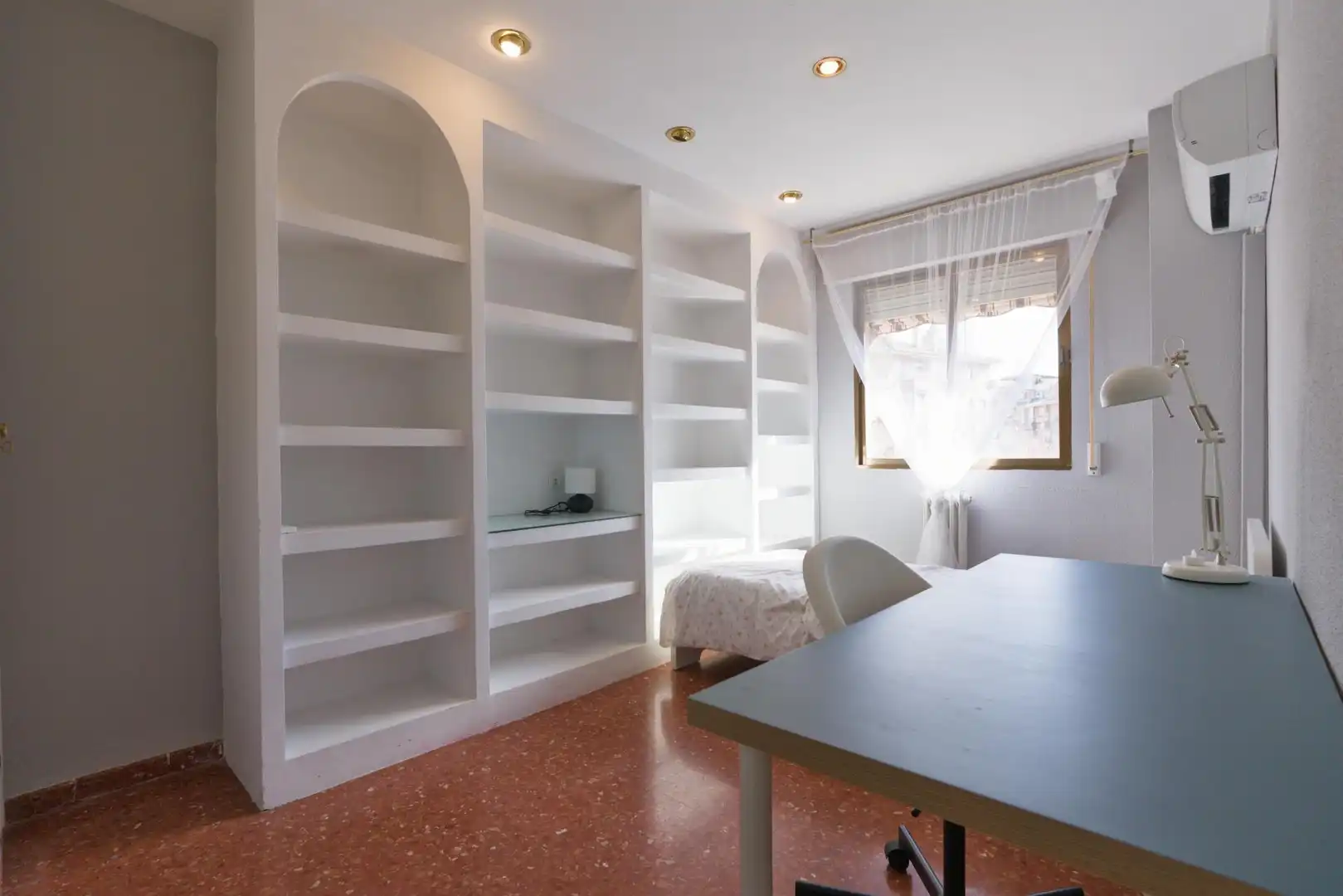 Flat for rent in Calle REY ABU SAID, Fígares