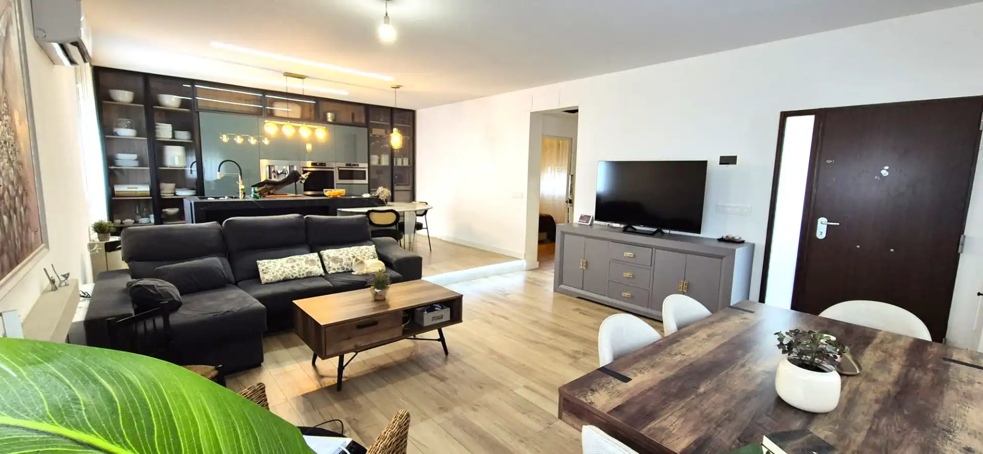 Sala de estar de Casa o chalet en venta en Badajoz Capital con Aire acondicionado, Calefacción y Jardín privado