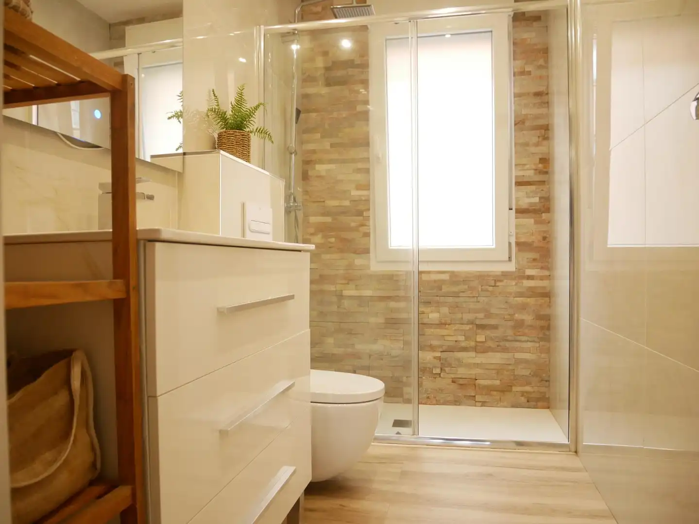 Baño de Piso en venta en Basauri  con Amueblado
