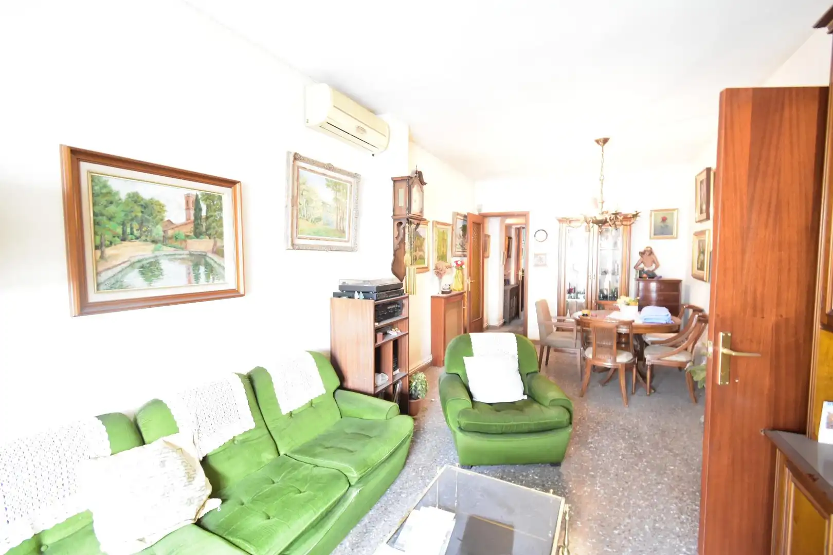Sala d'estar de Pis en venda en Barcelona amb Aire condicionat, Calefacció i Terrassa