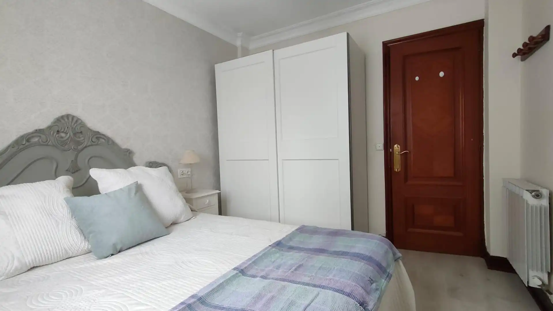 Habitación de Piso de alquiler en Donostia - San Sebastián  con Calefacción y Balcón