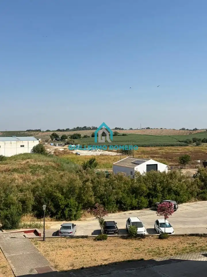 Flat for sale in La Puebla del Río