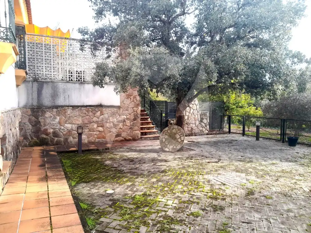 Casa o xalet en venda a Río Búrdalo, Avenida Elvas