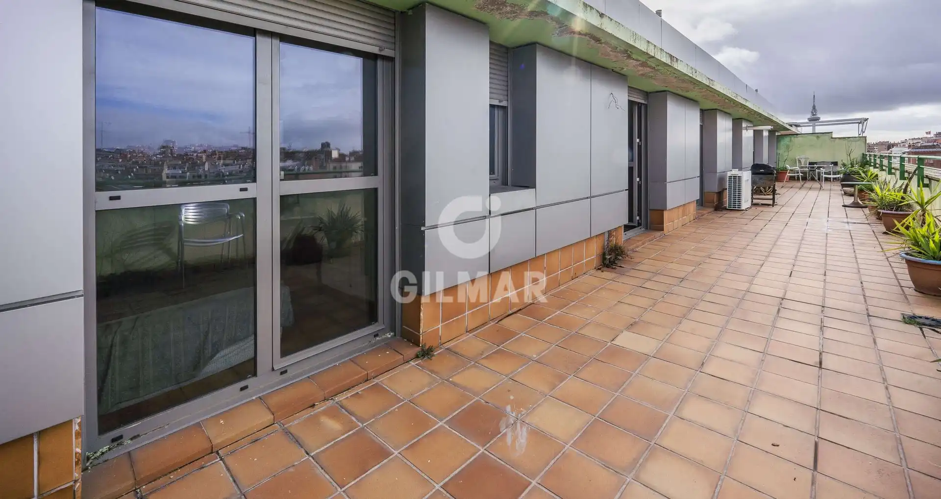 Terrasse von Dachboden zum Verkauf in Madrid mit Heizung, Privatgarten und Abstellraum