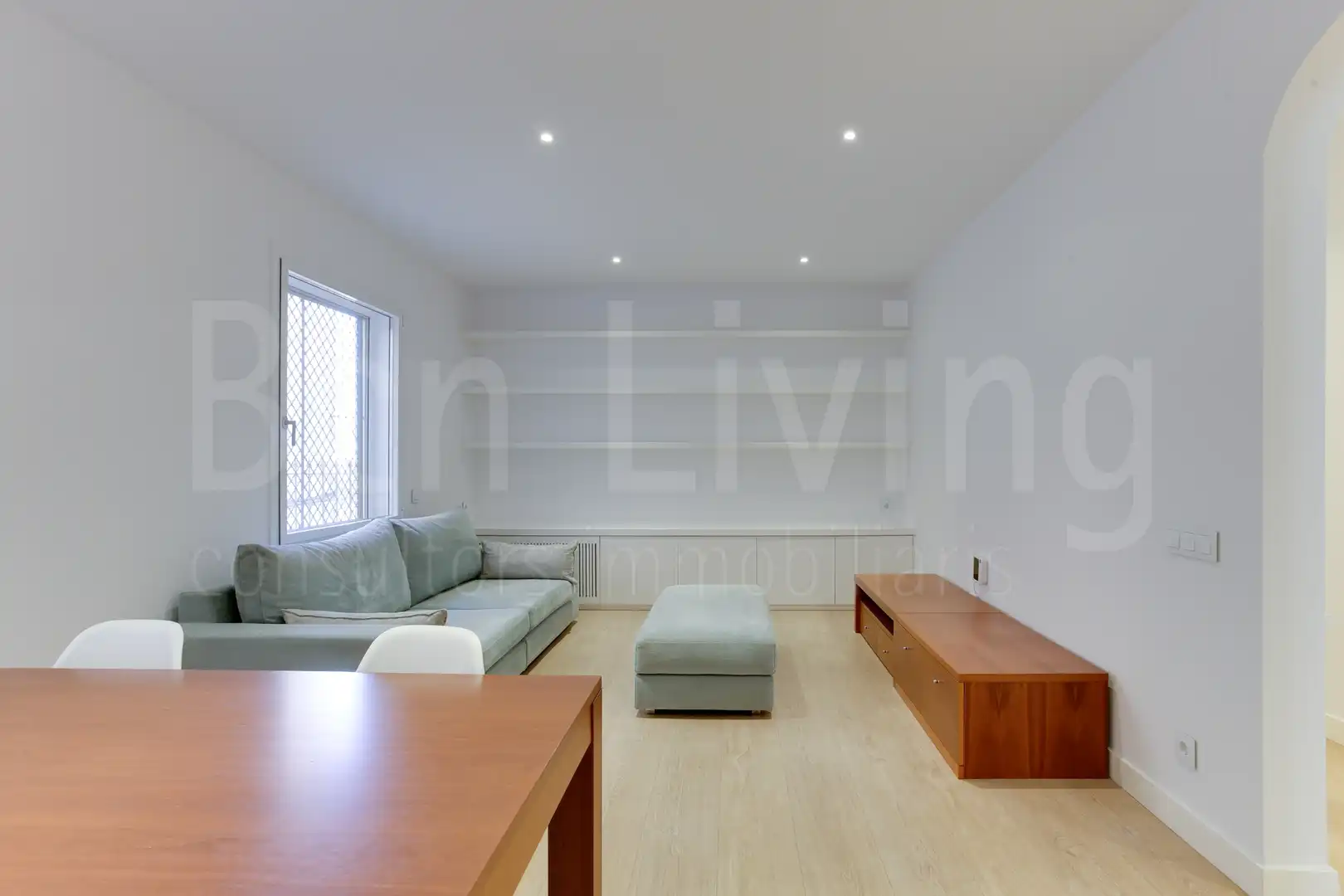 Sala d'estar de Pis en venda en Barcelona amb Calefacció, Parquet i Terrassa