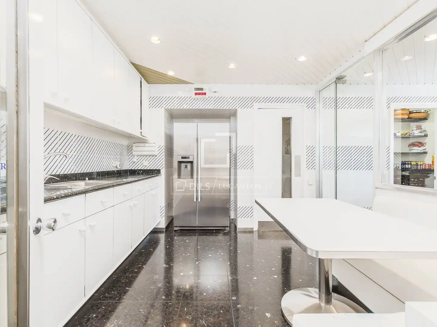Cocina de Piso en venta en Barcelona con Aire acondicionado