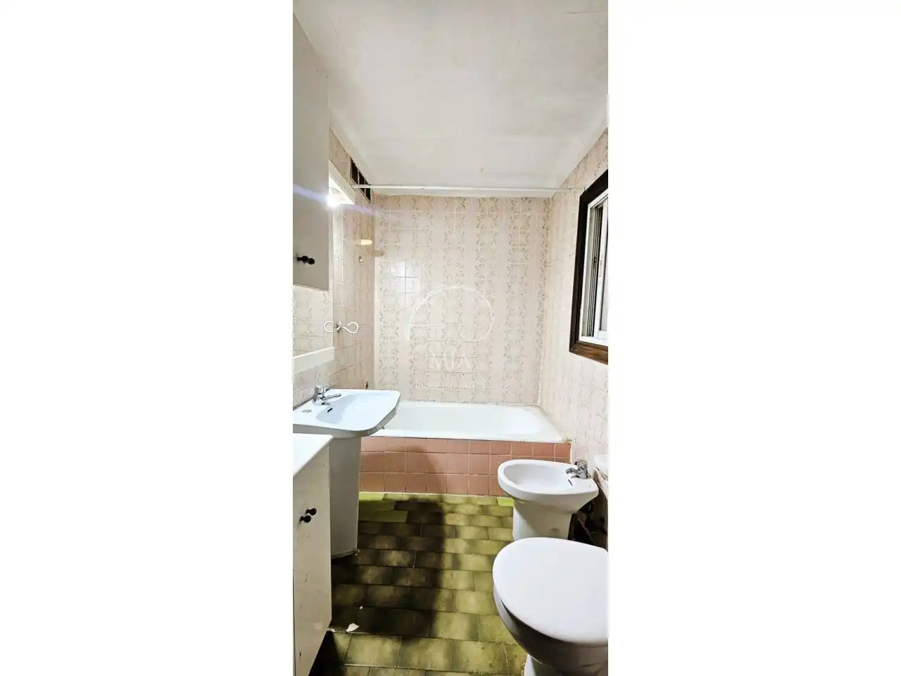 Baño de Piso en venta en  Palma de Mallorca con Aire acondicionado, Calefacción y Balcón