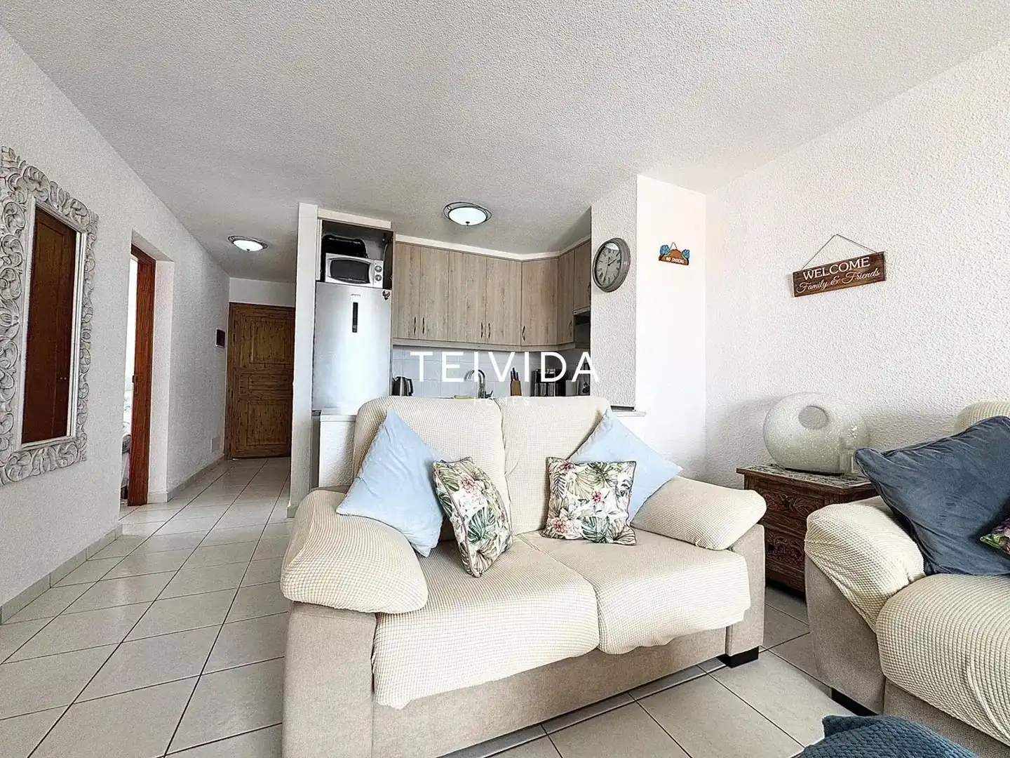 Sala de estar de Piso en venta en Arona con Terraza, Piscina y Piscina comunitaria