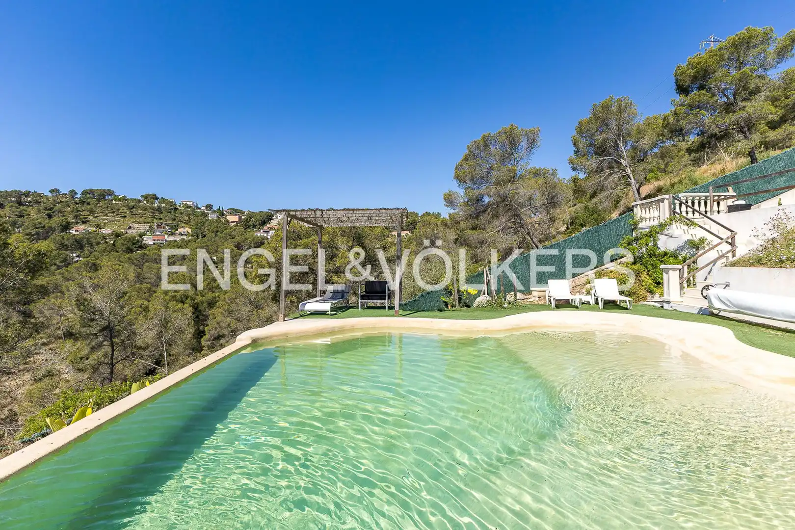 Piscina de Casa o xalet en venda en Sant Pere de Ribes amb Aire condicionat, Calefacció i Jardí privat