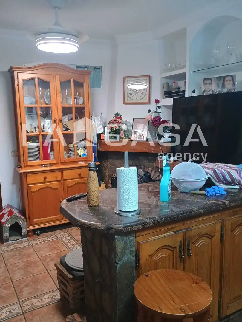 Kitchen of Houses for sale in Algeciras  with Terrace and Balcony