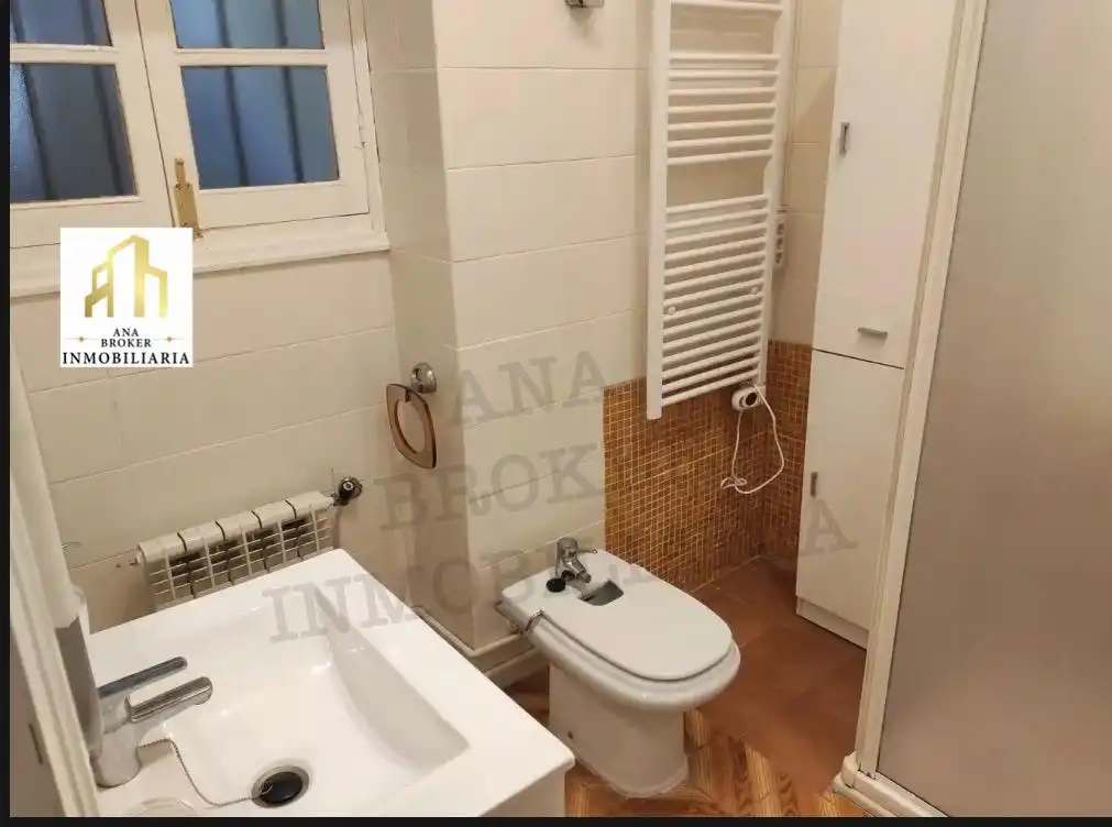 Badezimmer von Haus oder Chalet zur Miete in Centro