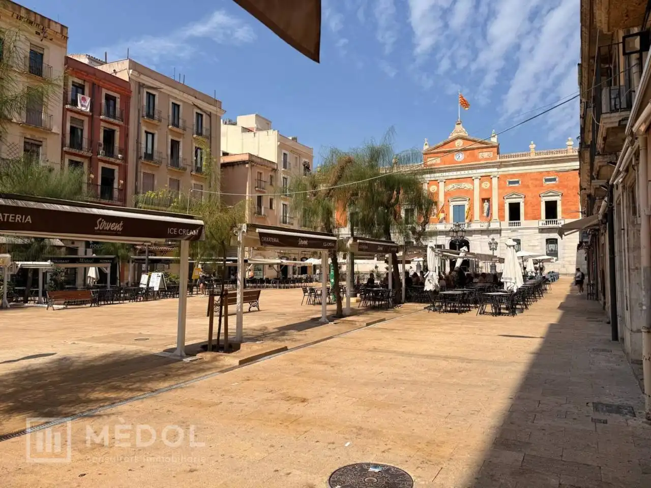Local comercial en venda a Plaza Font