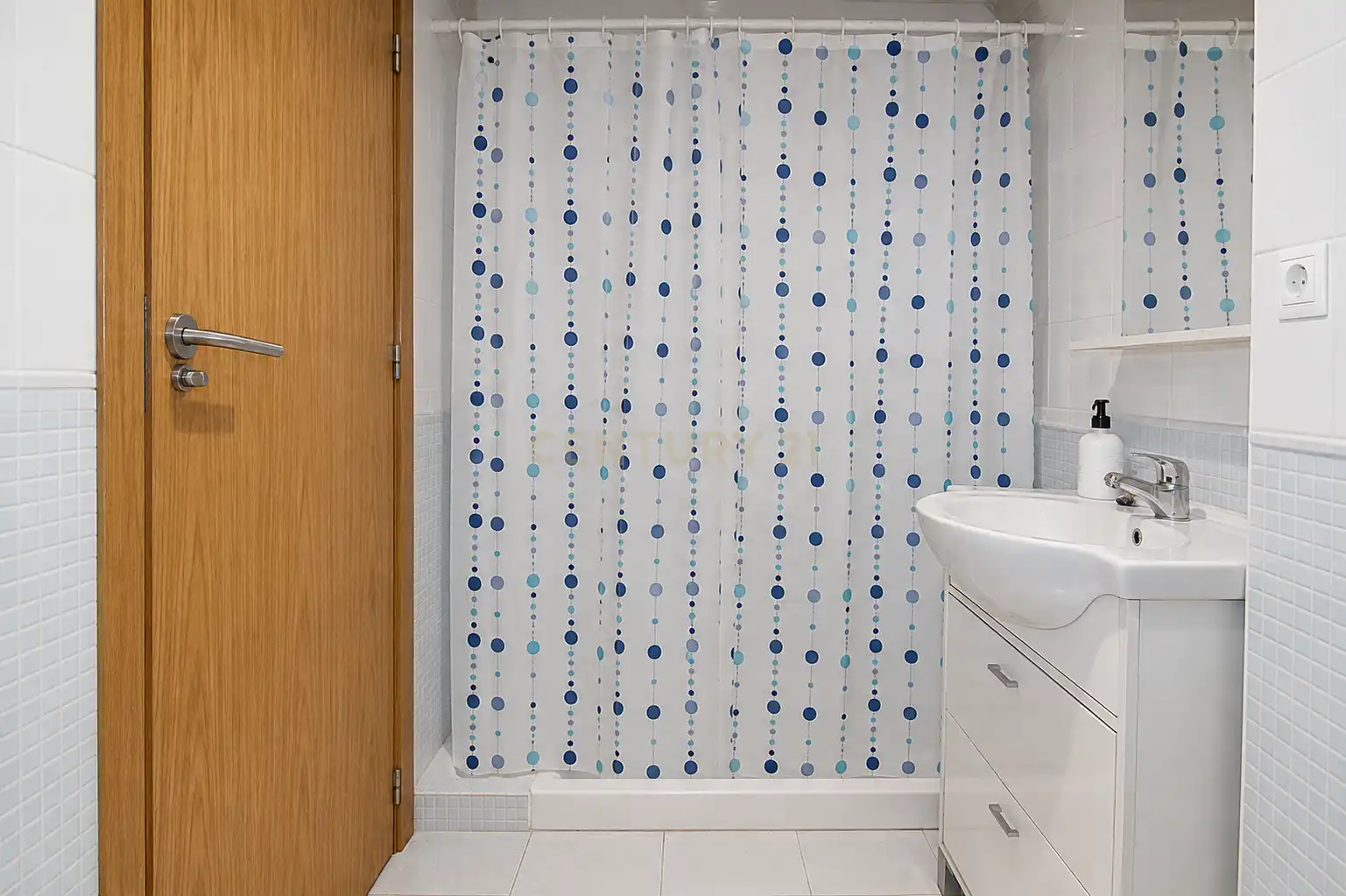 Bathroom of Flat for sale in Pedreguer  with Storage room
