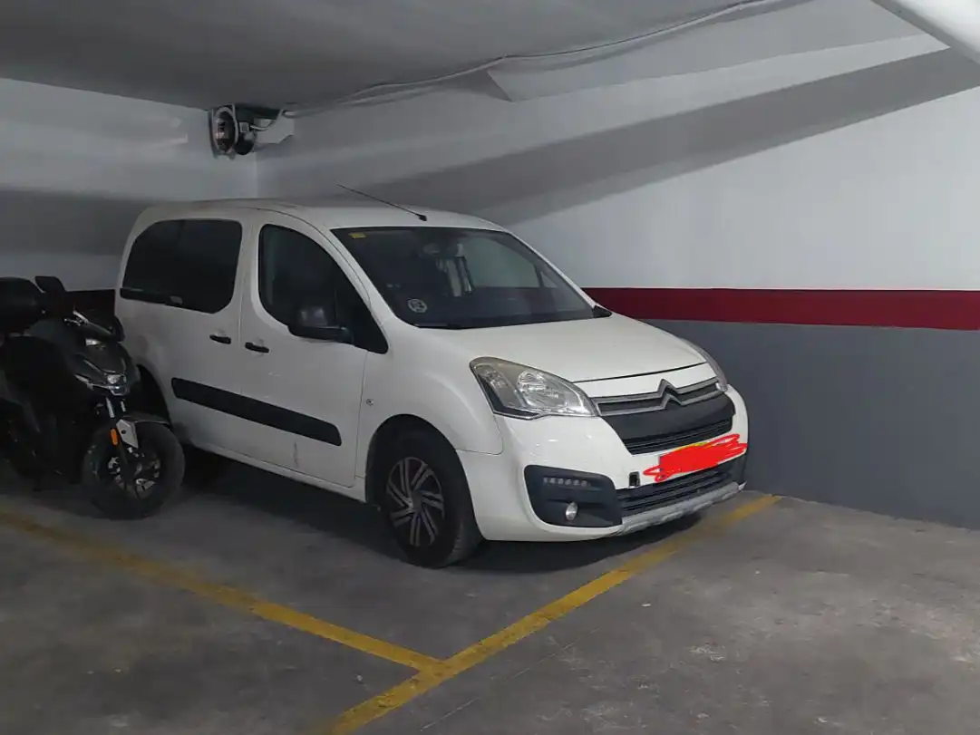 Parking of Garage for rent in Armilla
