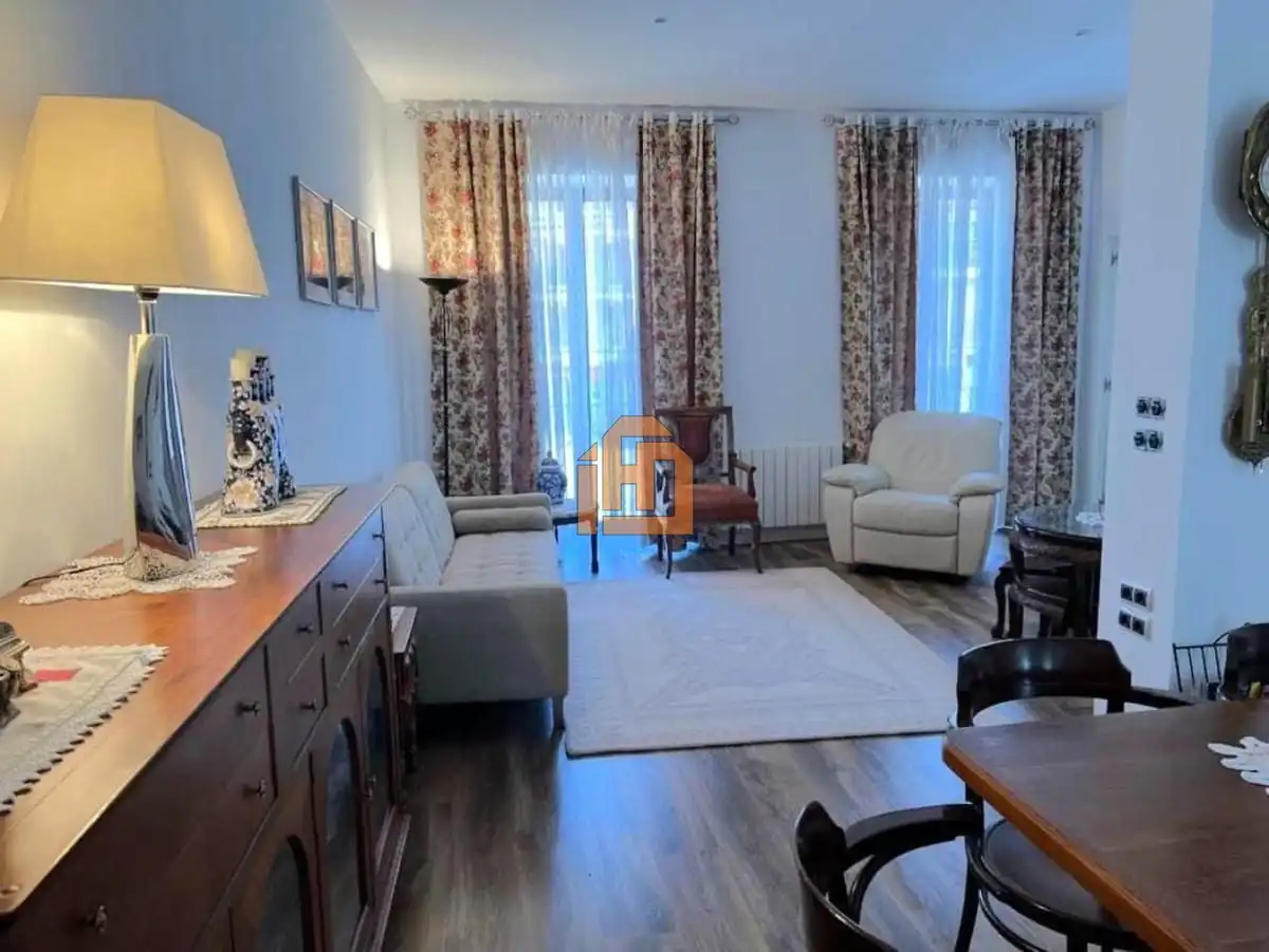 Villa in vendita a Plaza Constitucion, imagen 3