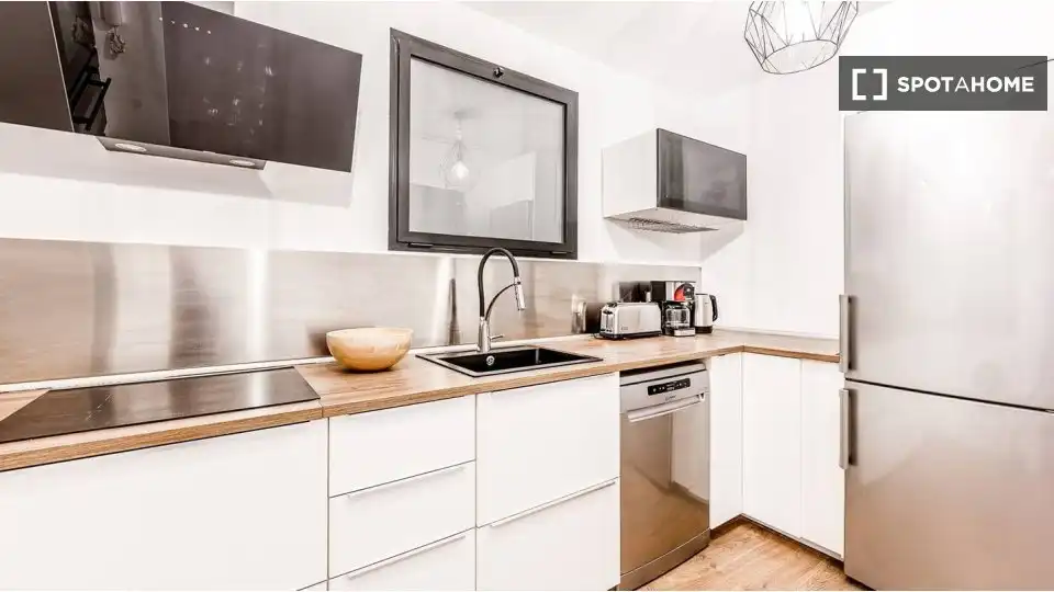 Cocina de Piso de alquiler en Barcelona con Aire acondicionado, Calefacción y Amueblado