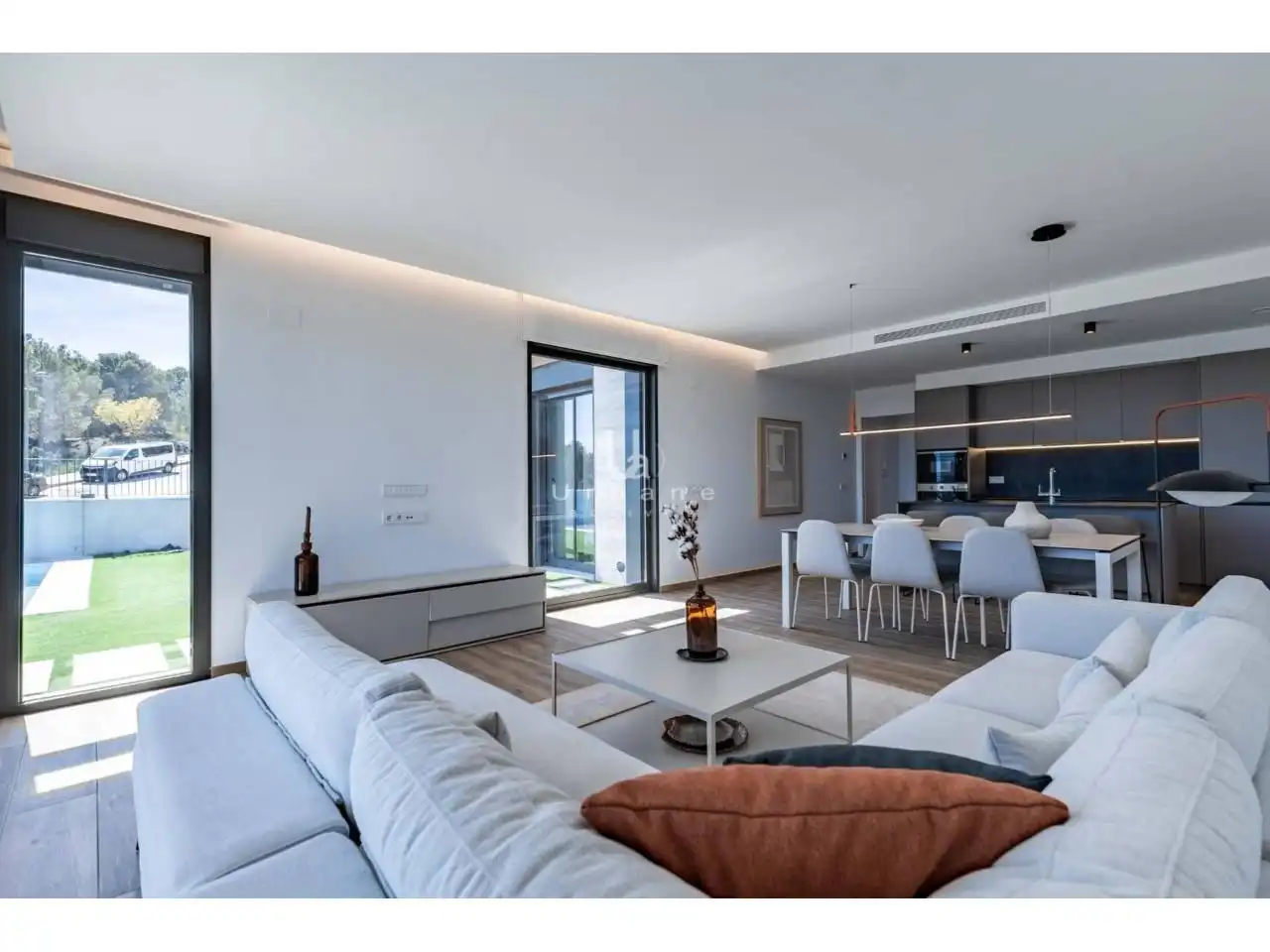 Chalet con piscina en venta en Calle POLIGON PAU, imagen 3