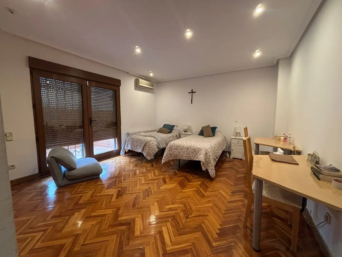 Dormitori de Casa o xalet en venda en Pozuelo de Alarcón amb Aire condicionat, Calefacció i Jardí privat