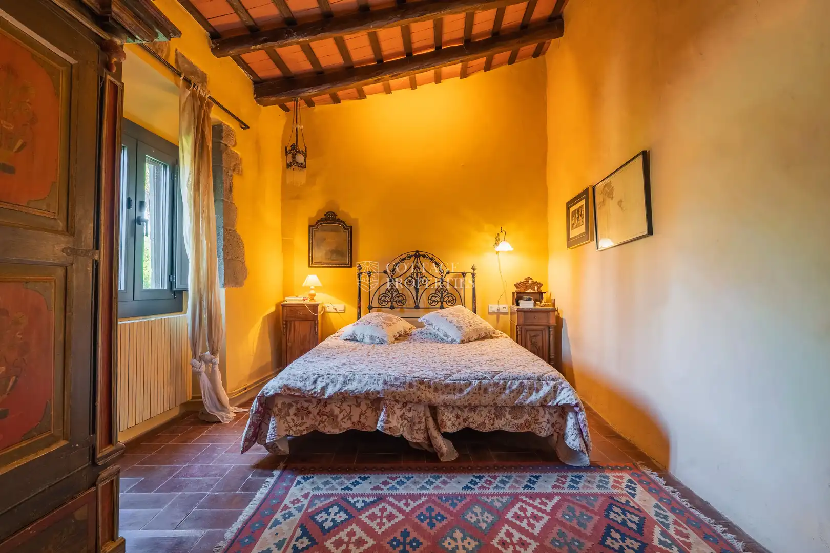 Bedroom of Country homes for sale in Foixà  with Air Conditioner, Private garden and Swimming Pool