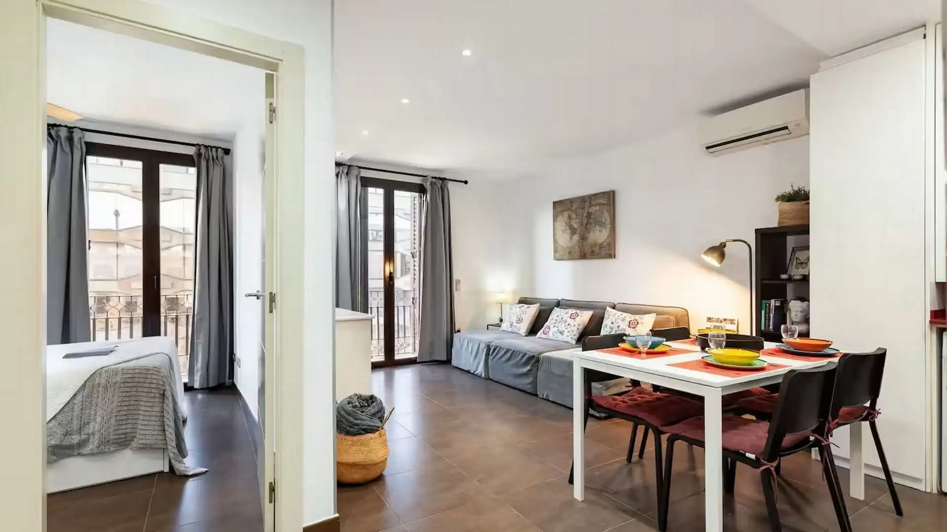 Living room of Apartments for rent in  Barcelona Capital  with Air Conditioner, Heating and Furnished