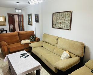 Sala d'estar de Pis en venda en Chiclana de la Frontera amb Jardí privat