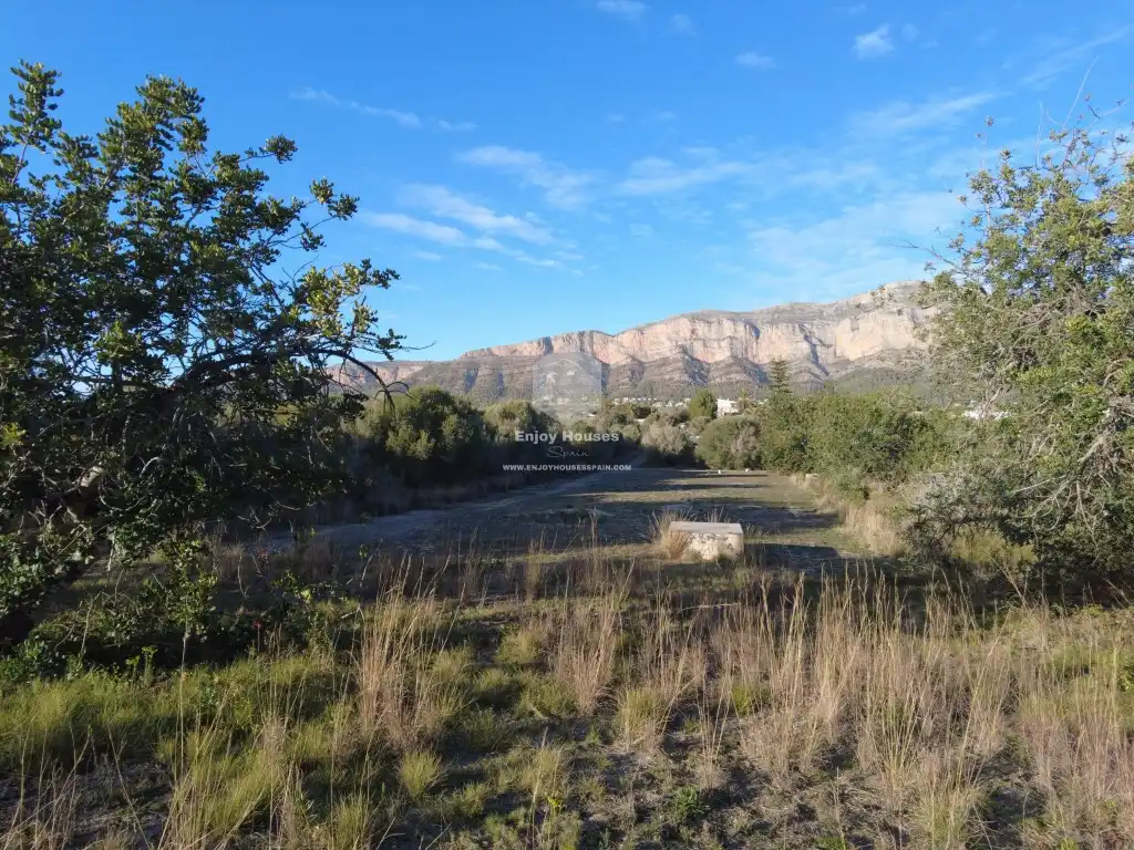 Finca rústica en venta en Partides comunes - Adsubia