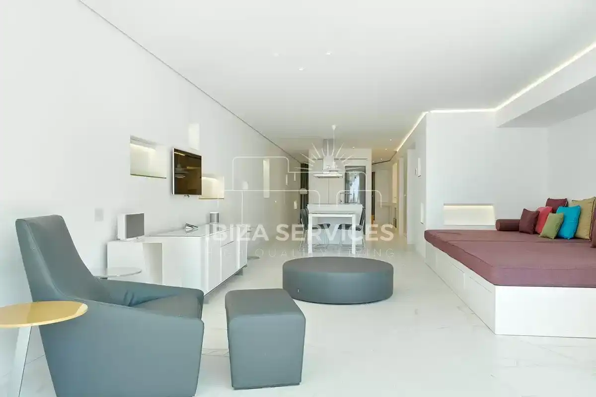 Appartamento con piscina in affitto a Marina Botafoc - Platja de Talamanca, imagen 3