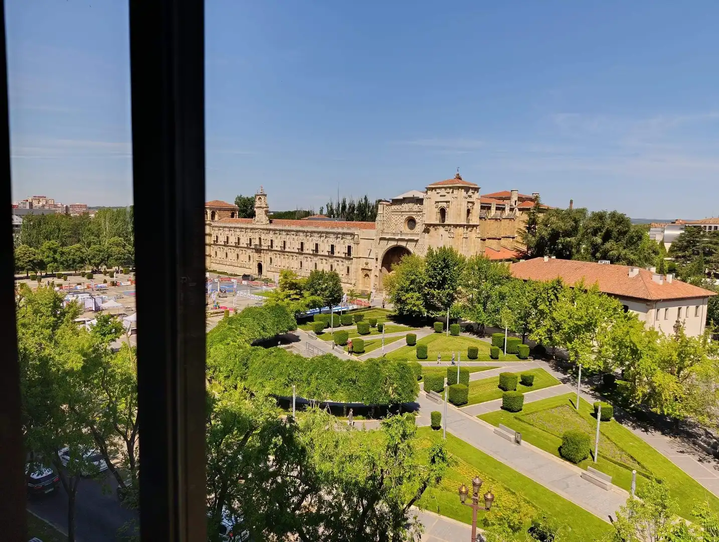 Garten von Wohnung zum Verkauf in León Capital  mit Heizung, Terrasse und Abstellraum