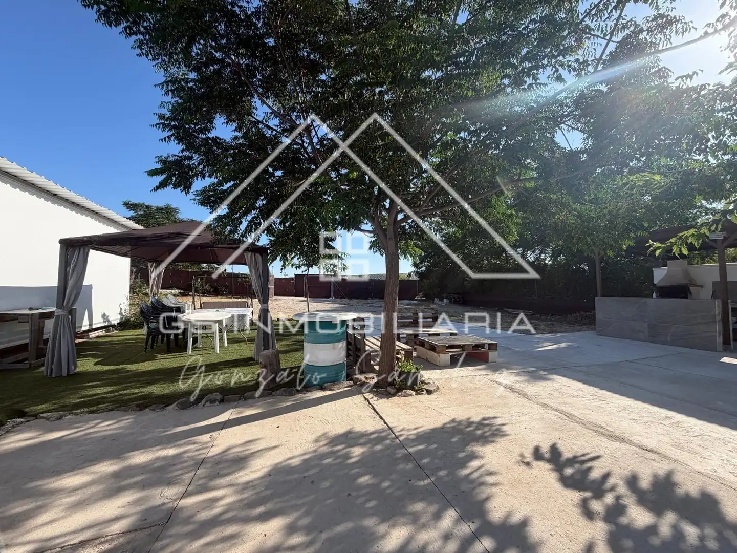 Garten von Residential zum Verkauf in Lucena